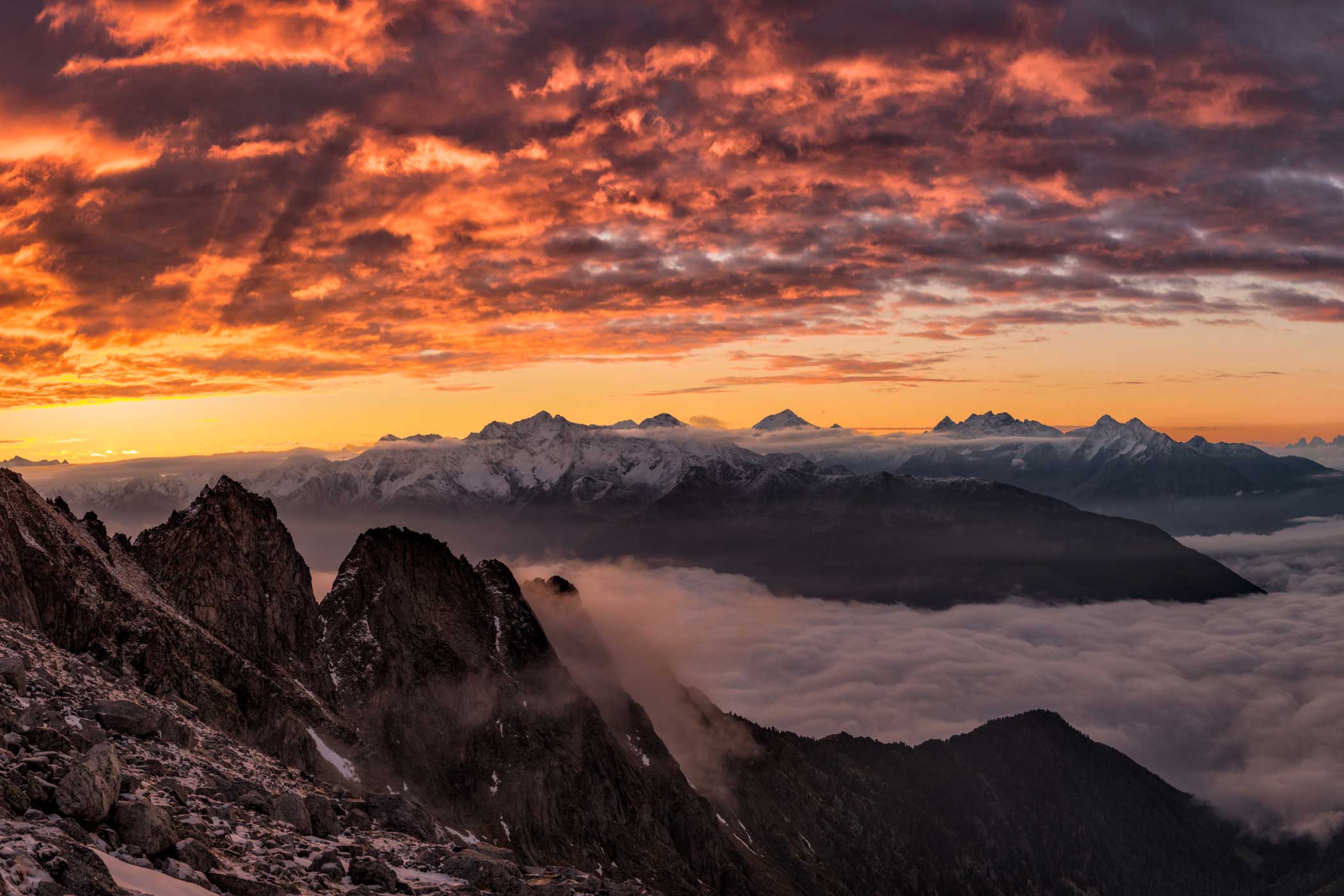 Ahrntaler Berge beim Sonnenuntergang - Hotel Sonnleiten