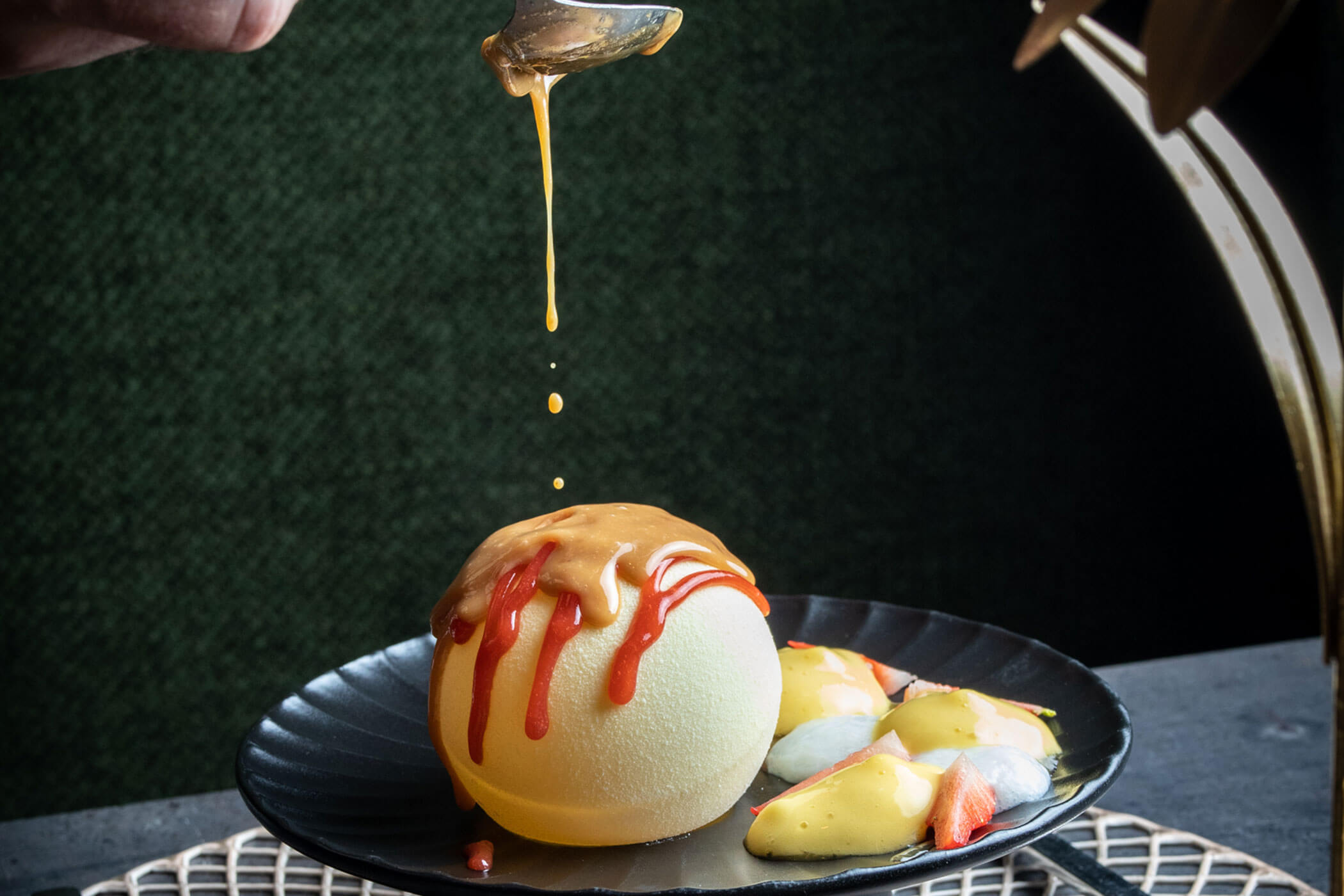 Bildergalerie - Genießerküche - Detailaufnahme Dessert mit Früchten - Hotel Sonnleiten