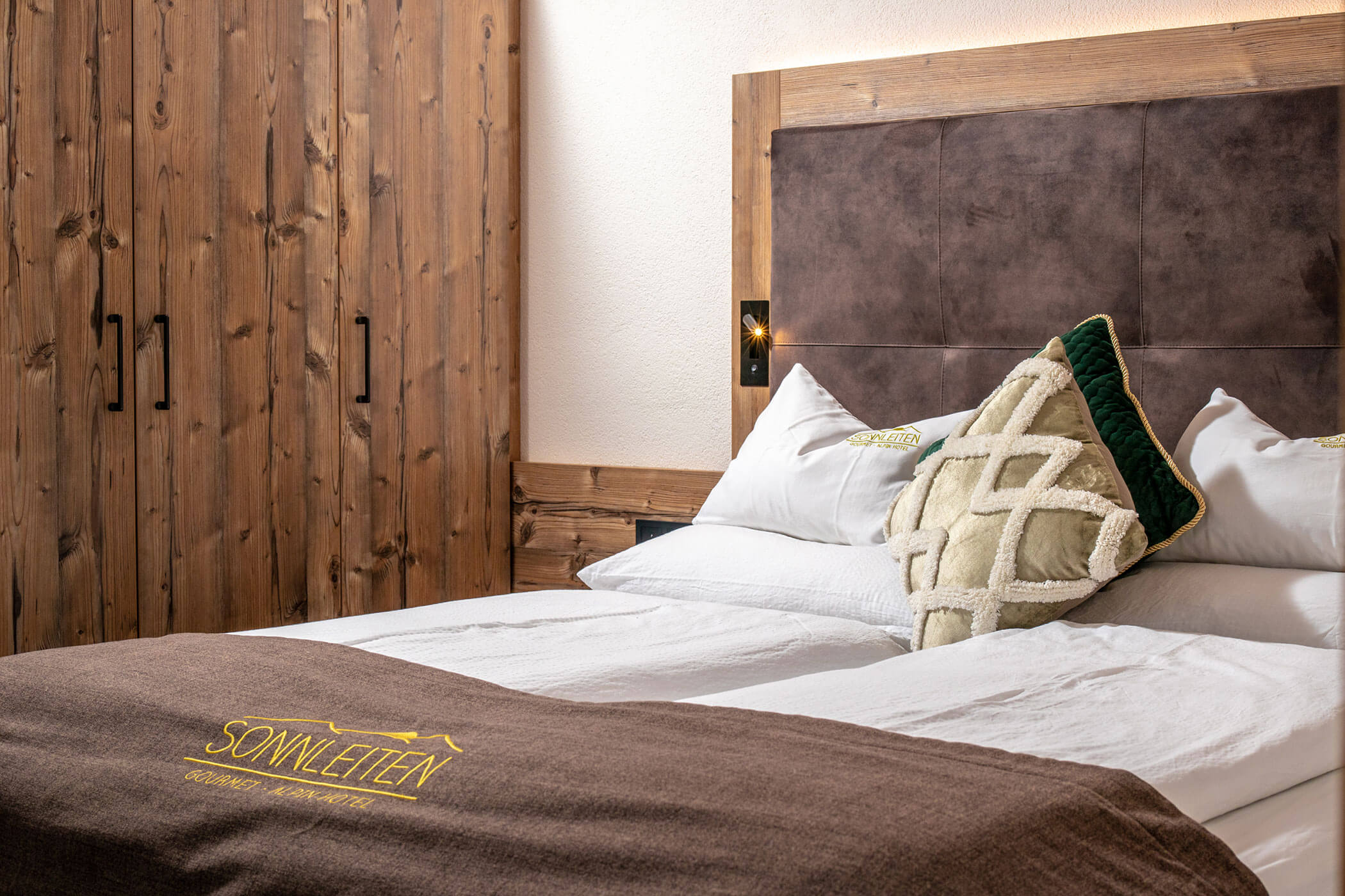 Bett - Premium Superior